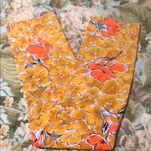 Accessories - Vintage Bright Floral Print Accent Scarf